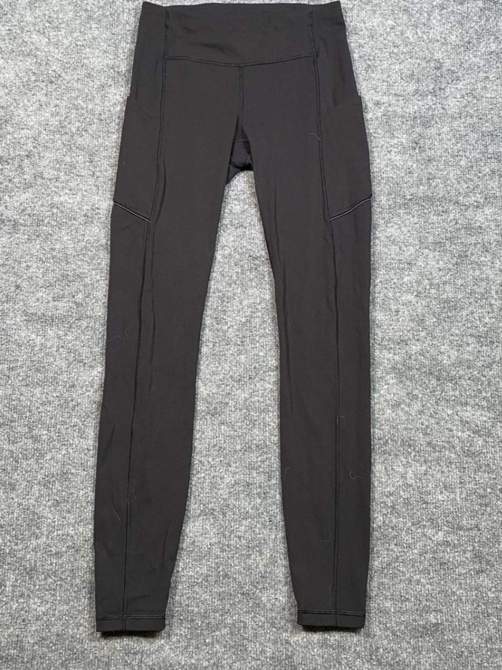 Lululemon size 8 leggings